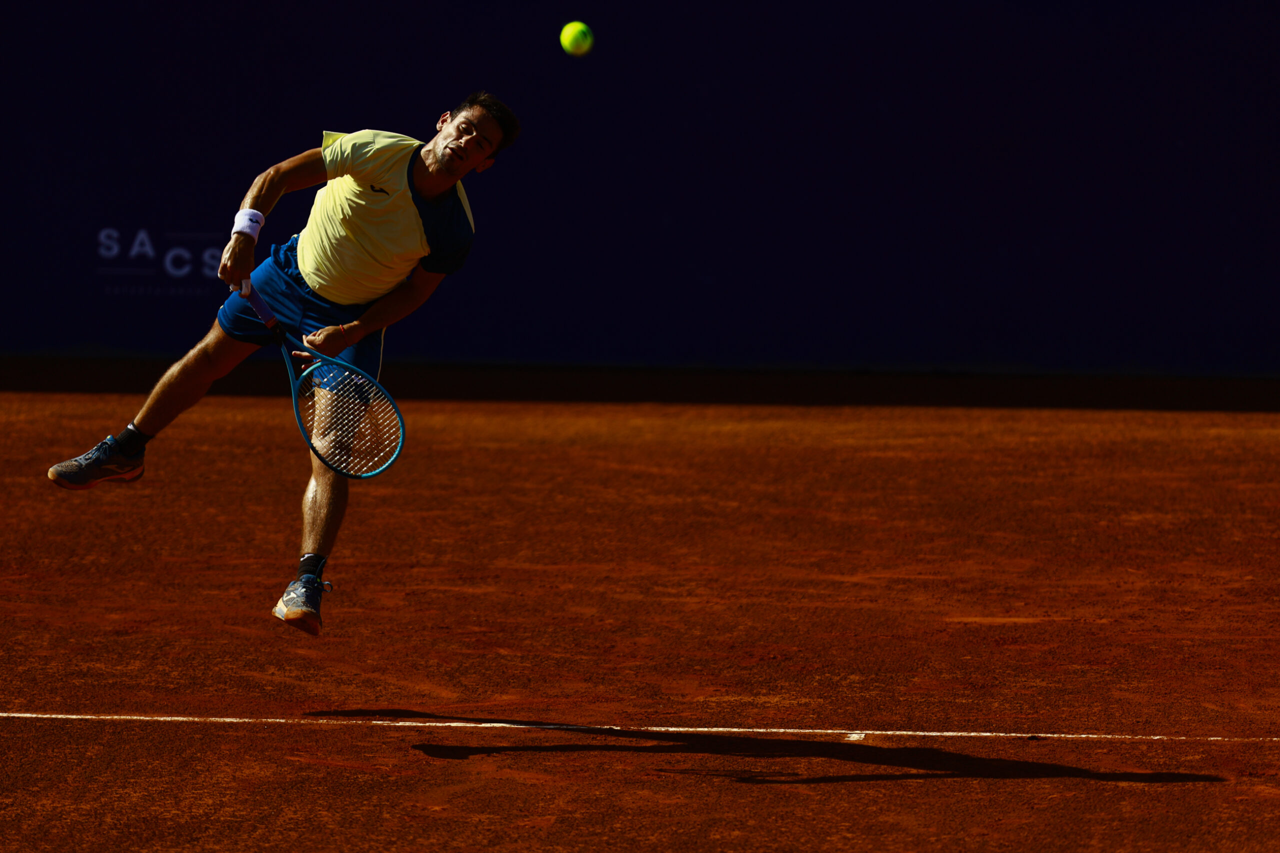 [city:UC} - February 24: (Foto por Vicente Figueroa/Vicente Figueroa)