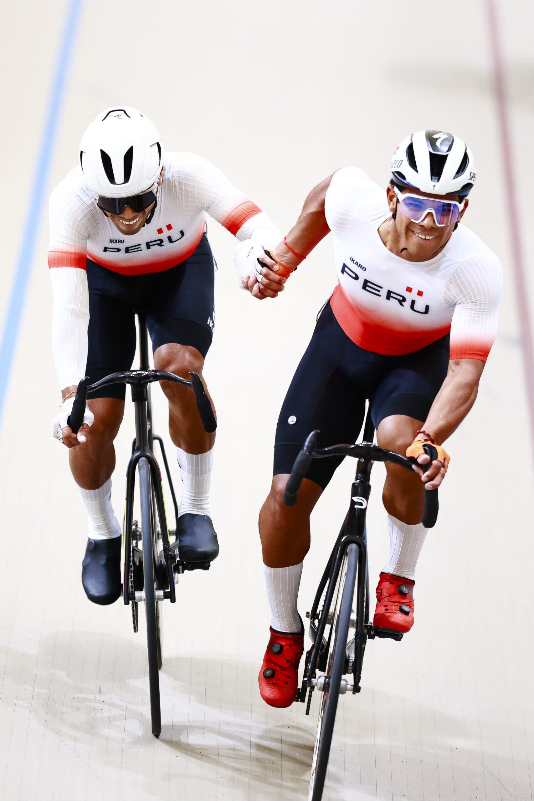 [city:UC} - February 22: (Foto por Vicente Figueroa/Vicente Figueroa)